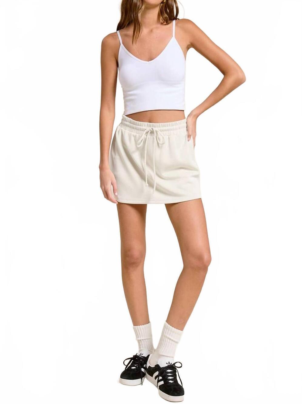 NEW CHARLOTTE AVERY women's hop to it scuba skort in off white